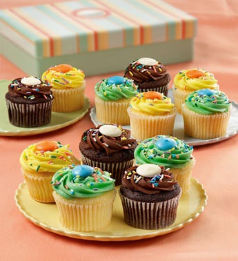 6 or 12 chocolate and vanilla cupcakes