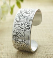 Flower of the Month Bracelet-May