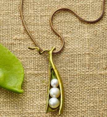 Pea Pod Necklace