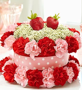 Fresh Flowers on Fresh Flower Cake    Strawberry Shortcake From 1 800 Flowers Com