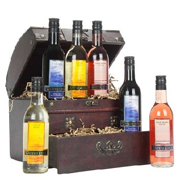 Treasure: New World Wine's and Chest
